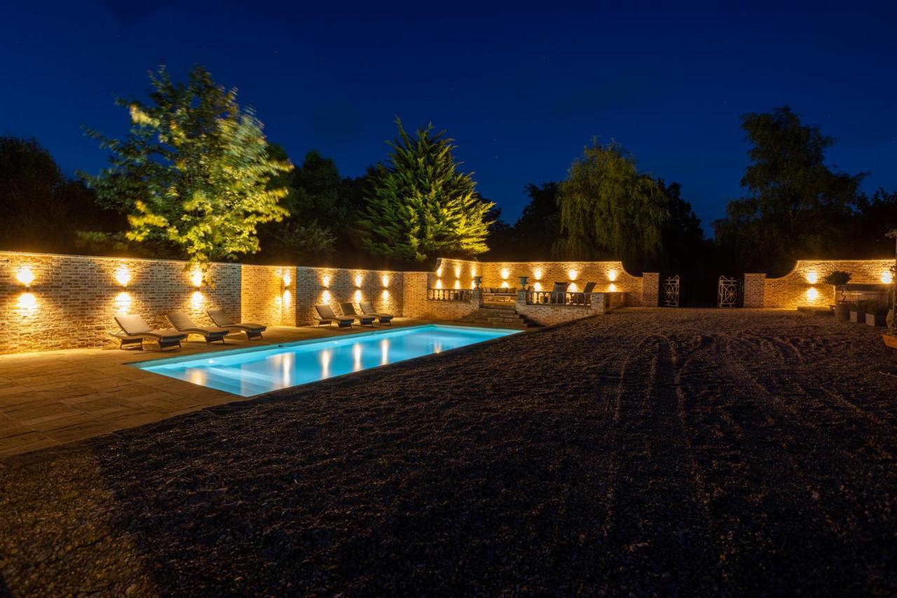 Eastwood Observatory: 12 Bedrooms, Swimming Pool And Tennis Court Гейлшем Екстер'єр фото